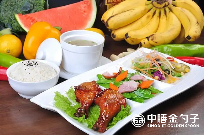 產(chǎn)業(yè)園食堂運(yùn)營(yíng)管理，提升效率與滿足員工需求并重.png